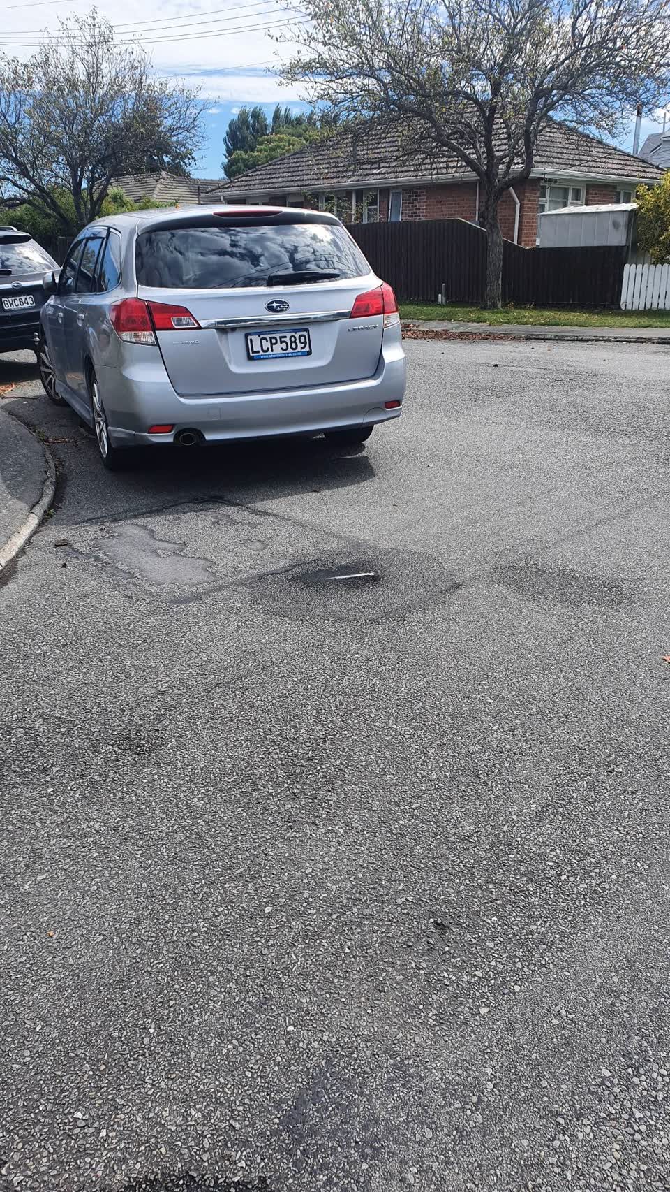 The photograph attached to this roading/streets report