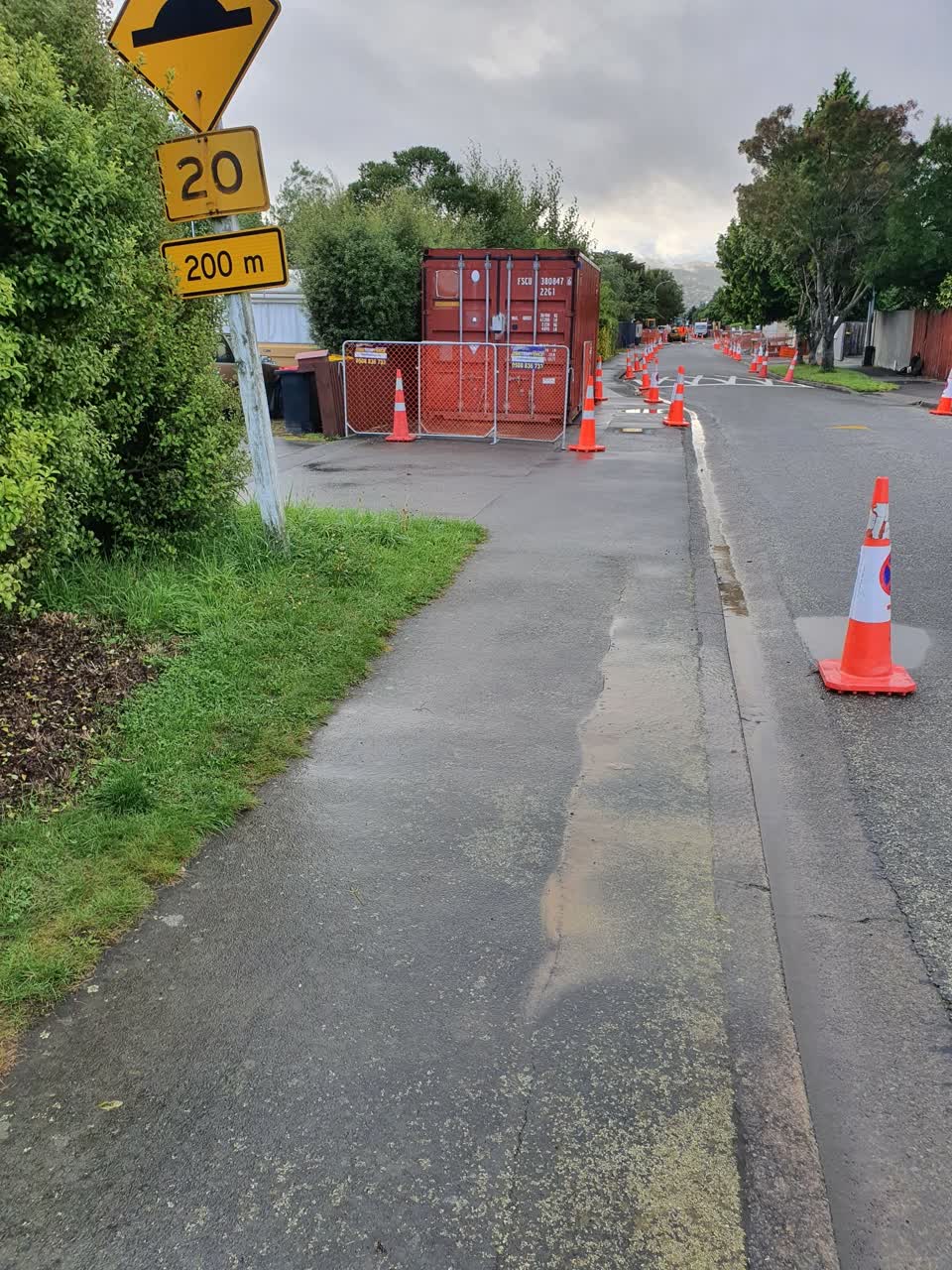 The photograph attached to this roading/streets report