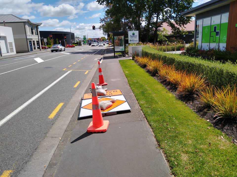 The photograph attached to this roading/streets report