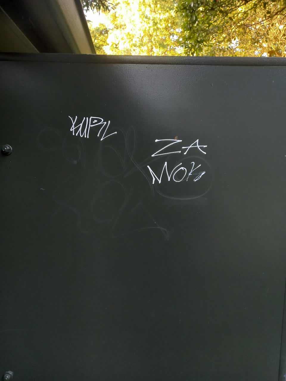 The photograph attached to this graffiti report