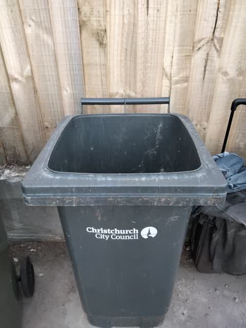Rubbish/Recycling, a report photo