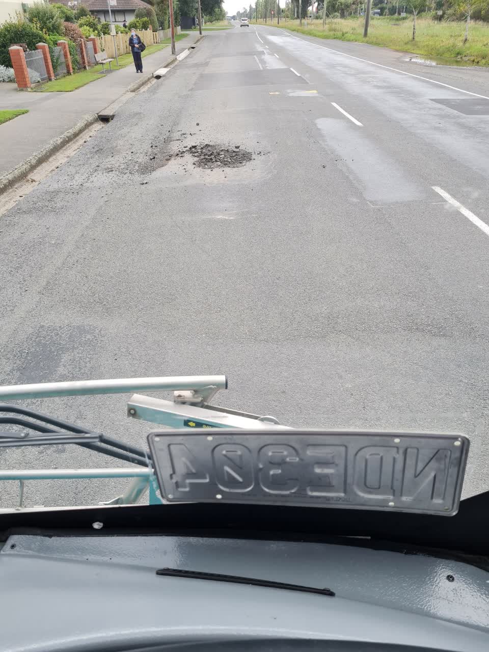 The photograph attached to this roading/streets report