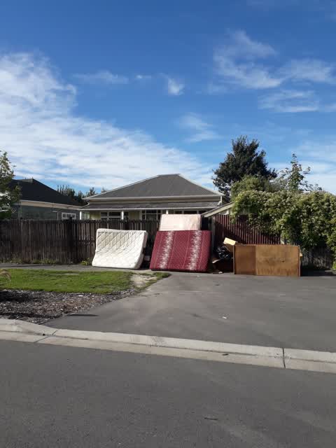 Rubbish/Recycling, a report photo