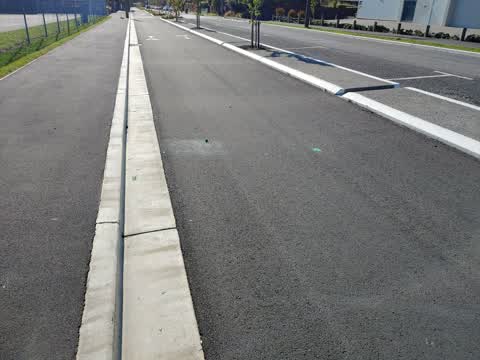 Roading/Streets, a report photo