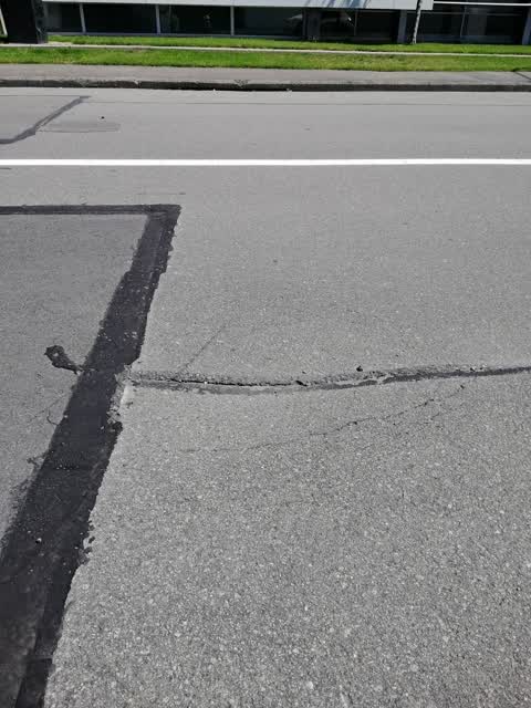 Roading/Streets, a report photo