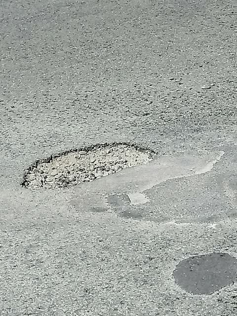 Roading/Streets, a report photo