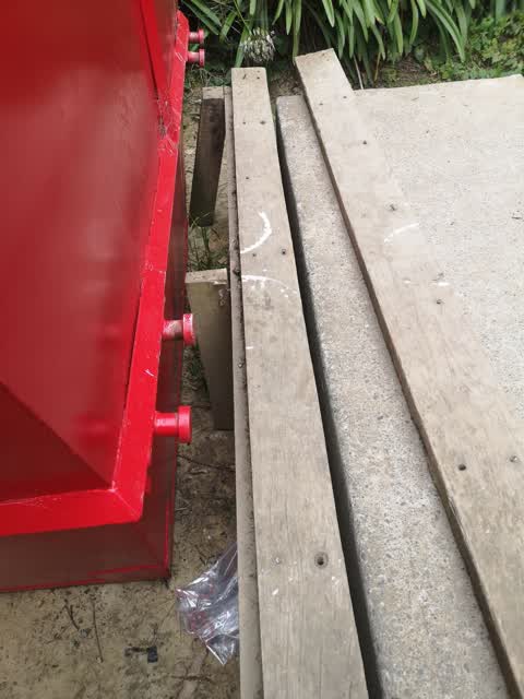 Rubbish/Recycling, a report photo