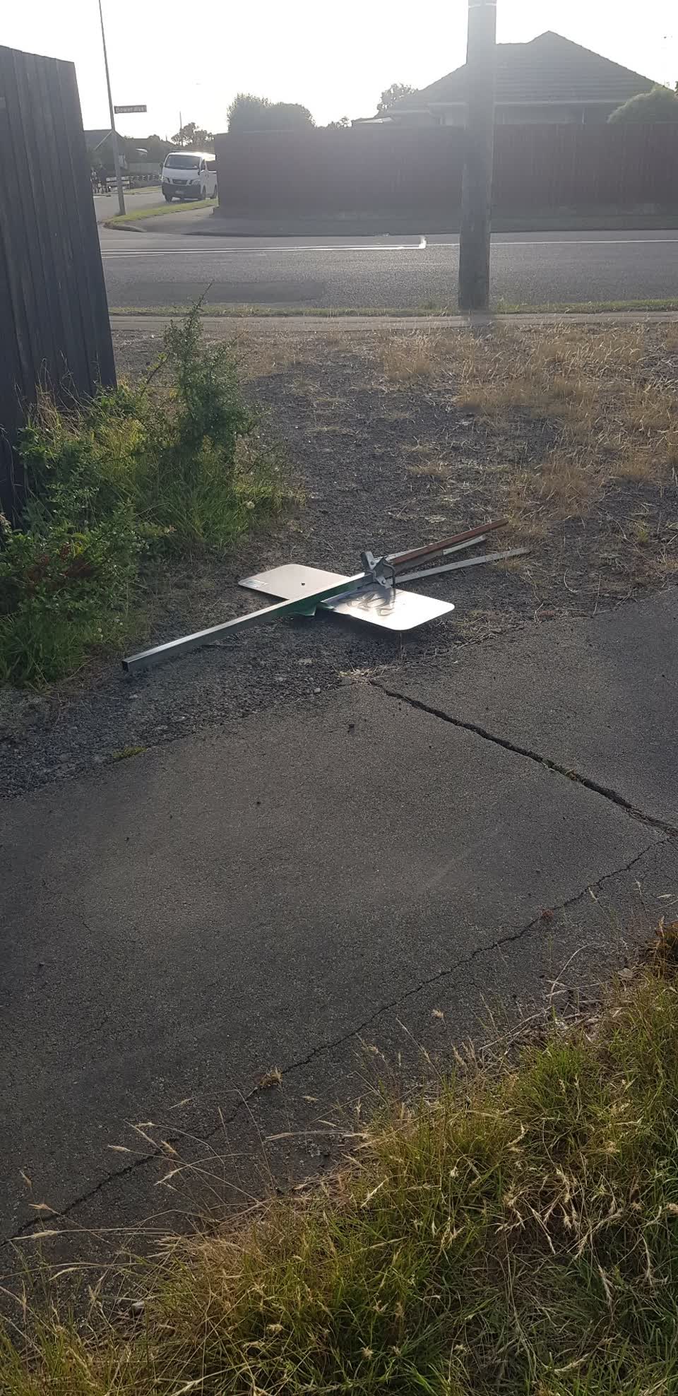 The photograph attached to this roading/streets report