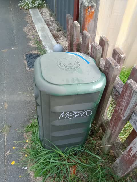 Graffiti, a report photo