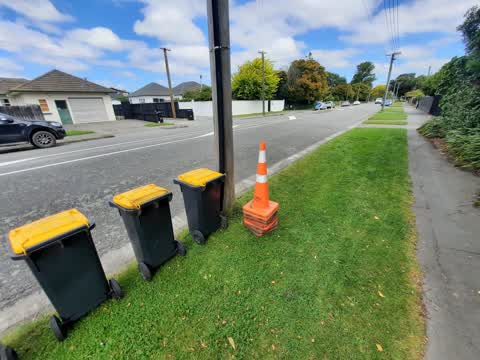 Rubbish/Recycling, a report photo