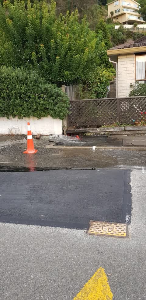Water Leak, a report photo