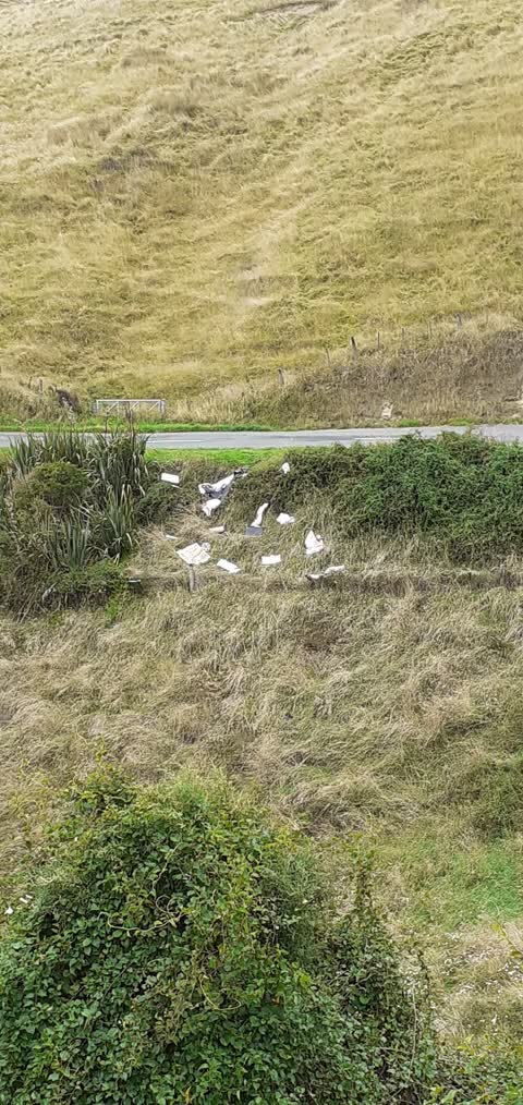 Rubbish/Recycling, a report photo