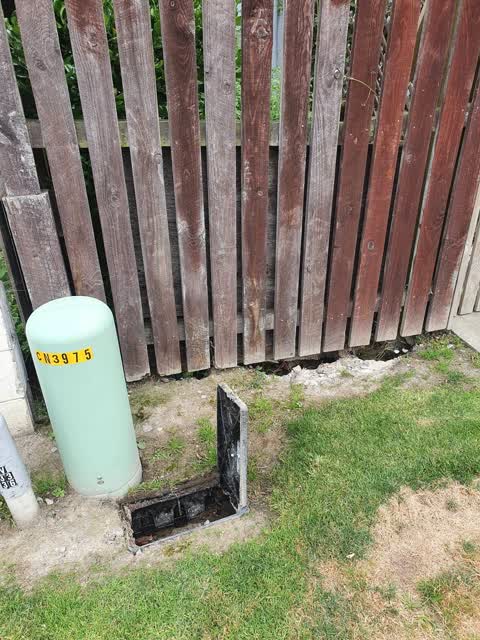 Water Leak, a report photo