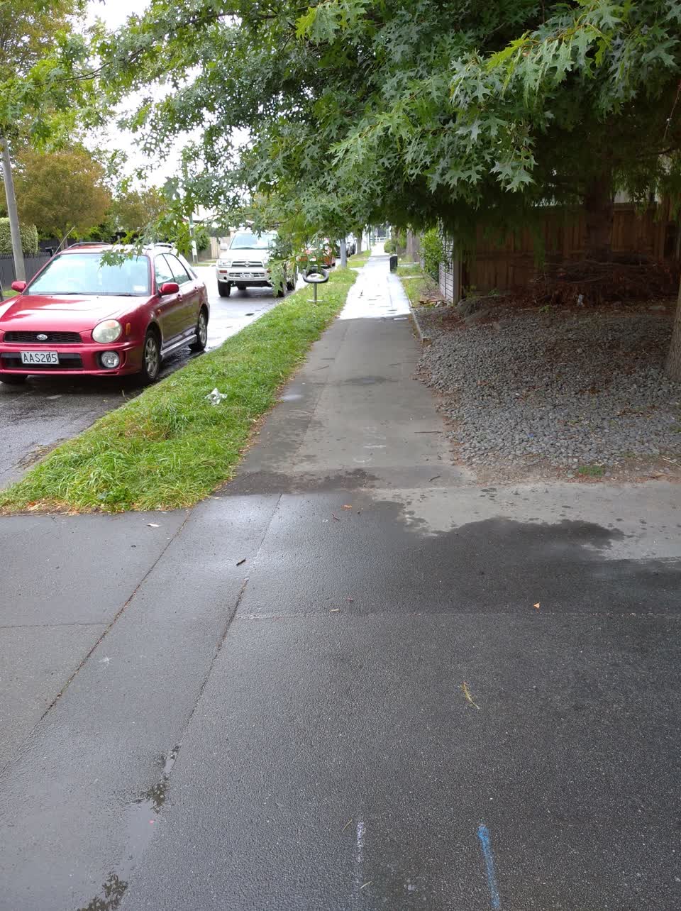 The photograph attached to this roading/streets report