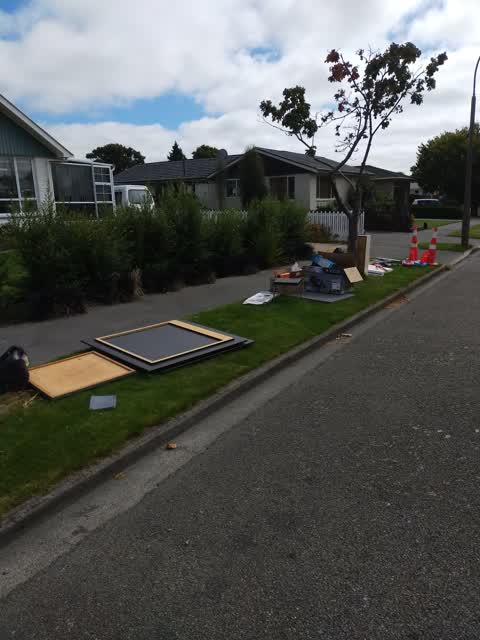 Rubbish/Recycling, a report photo