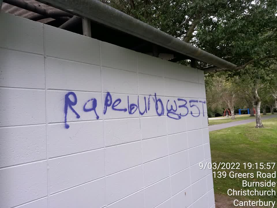 The photograph attached to this graffiti report