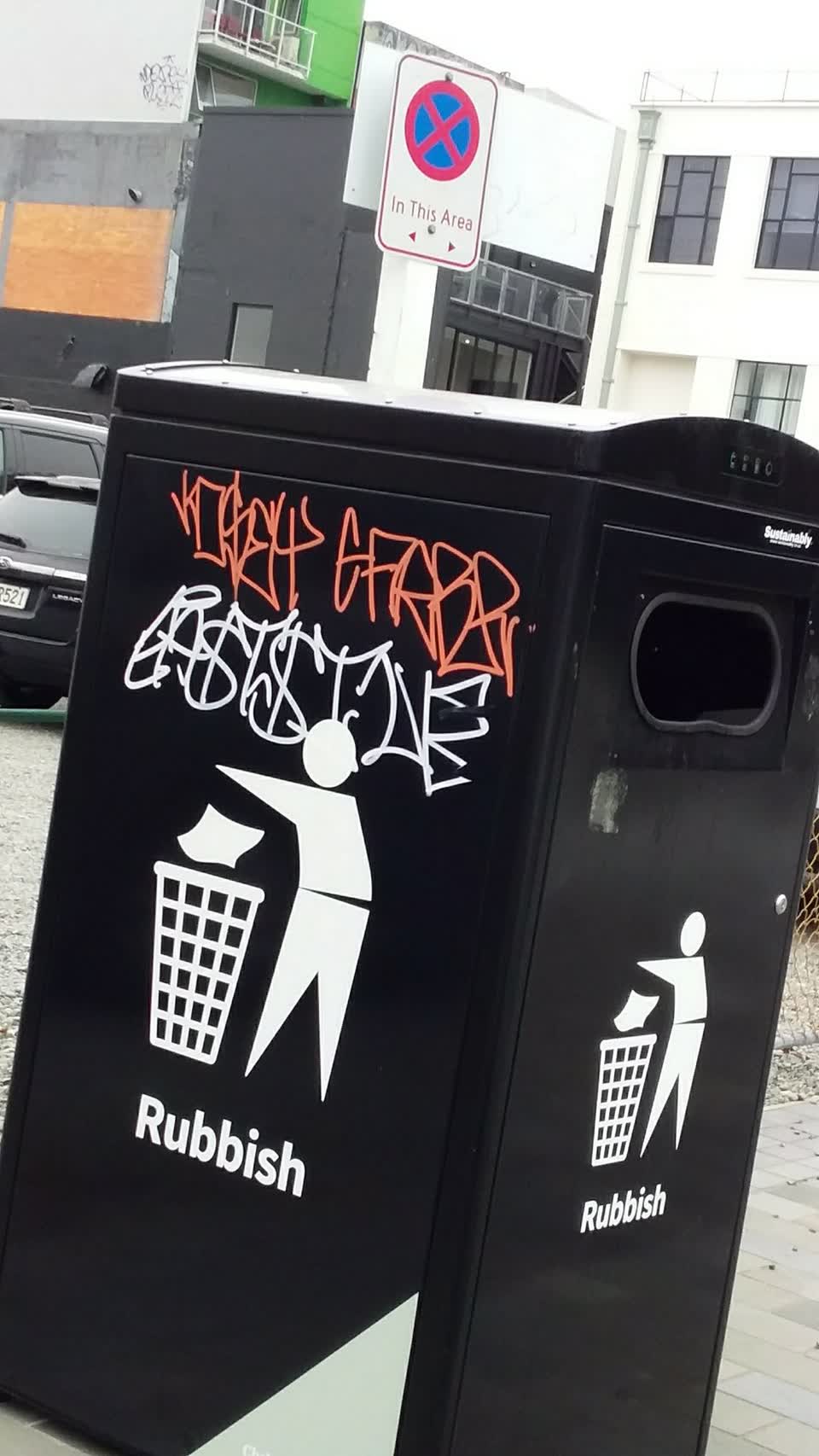 The photograph attached to this graffiti report