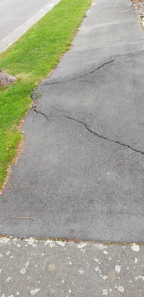 Roading/Streets, a report photo