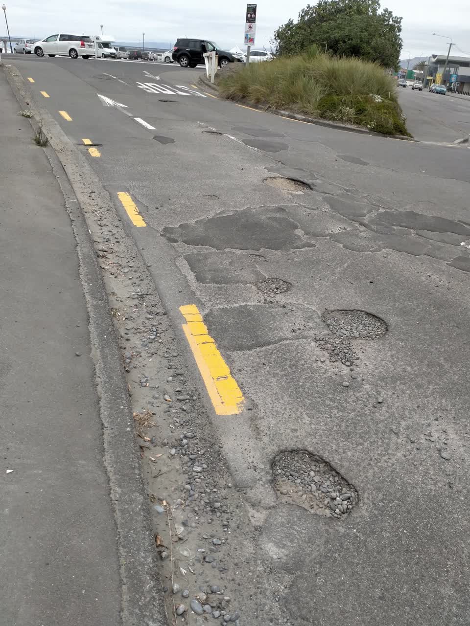 The photograph attached to this roading/streets report