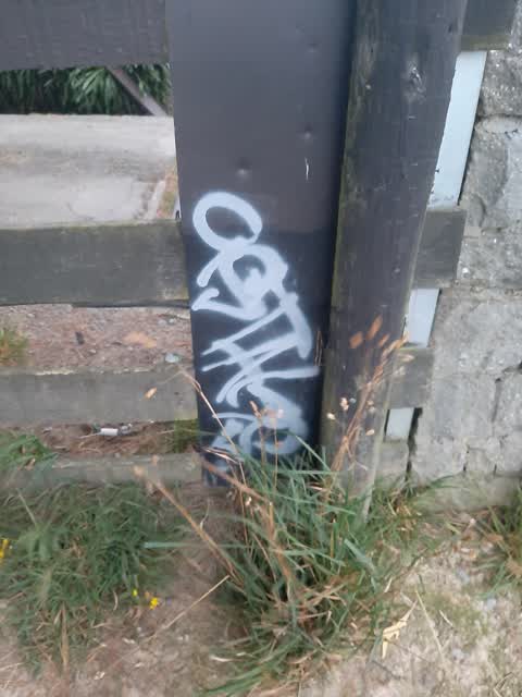 Graffiti, a report photo