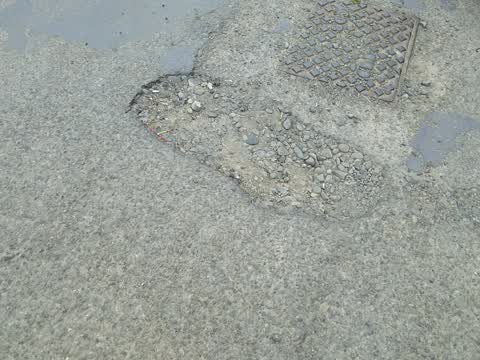Roading/Streets, a report photo