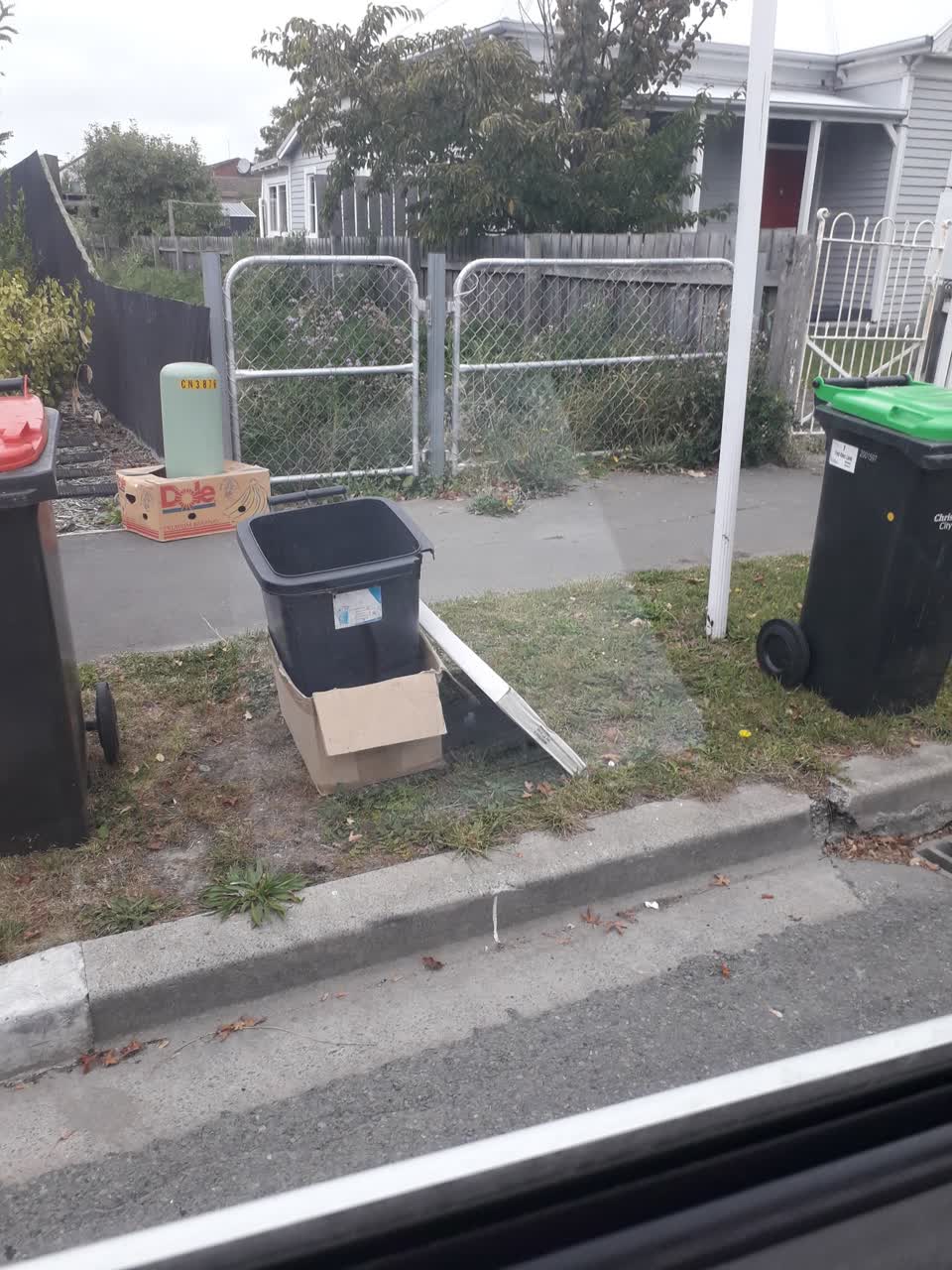 The photograph attached to this rubbish/recycling report