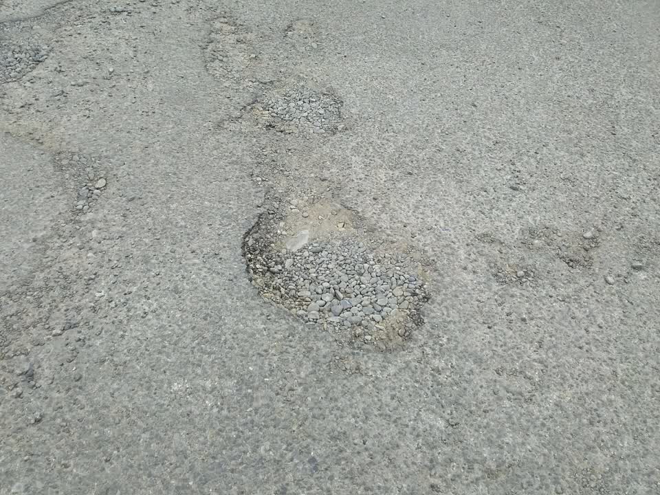 The photograph attached to this roading/streets report