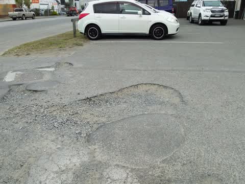 Roading/Streets, a report photo