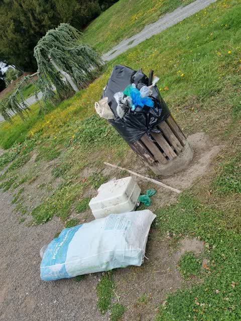 Rubbish/Recycling — a report photo