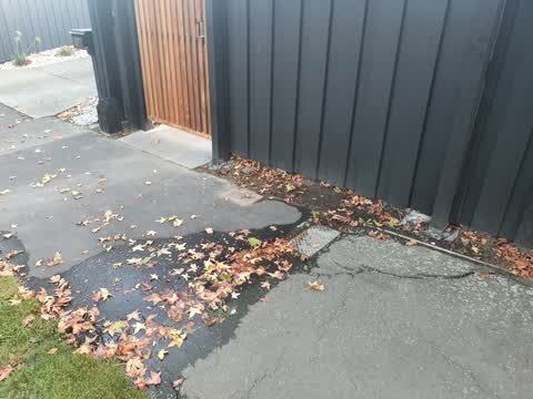 Water Leak, a report photo