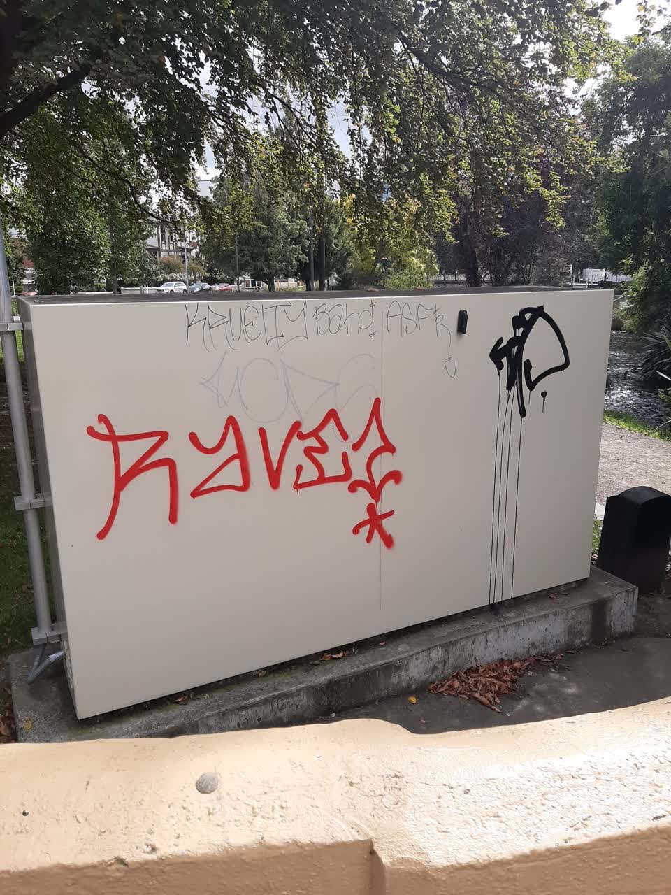 The photograph attached to this graffiti report