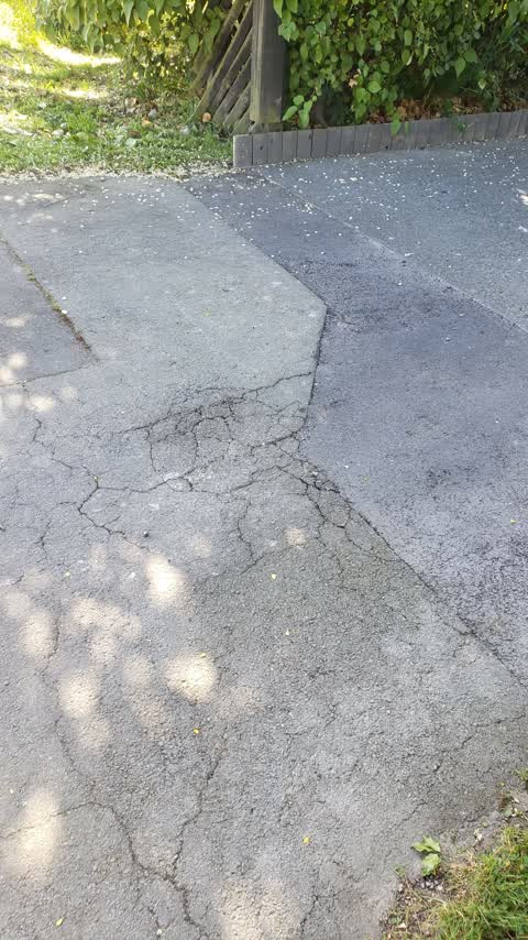 Roading/Streets, a report photo