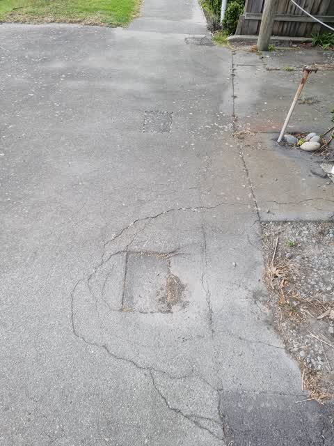 Roading/Streets, a report photo