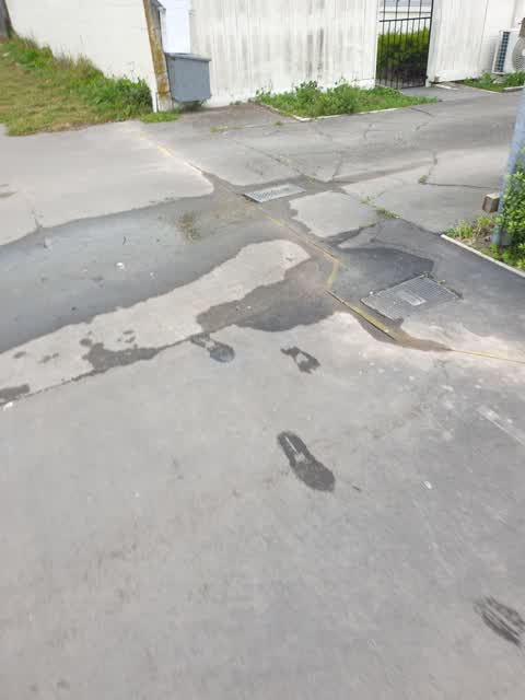 Water Leak, a report photo