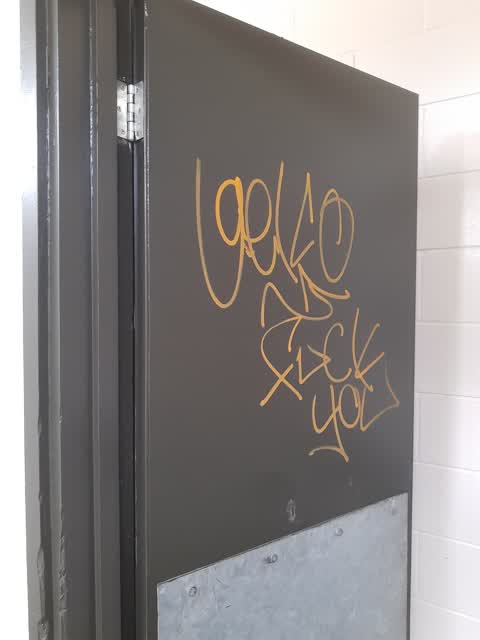 Graffiti, a report photo