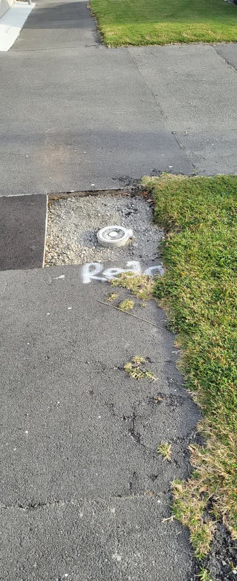 Roading/Streets, a report photo