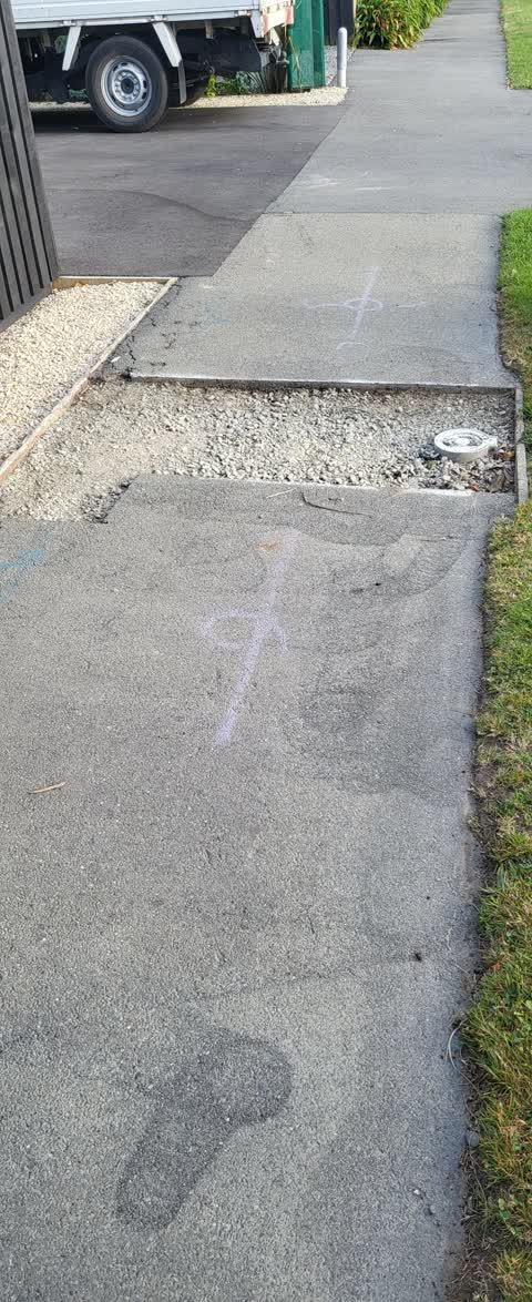 Roading/Streets, a report photo