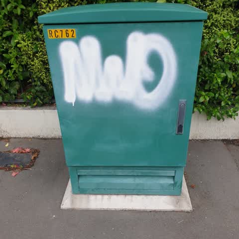 Graffiti, a report photo