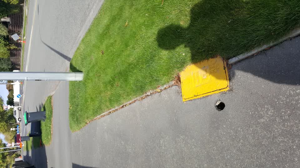 The photograph attached to this roading/streets report