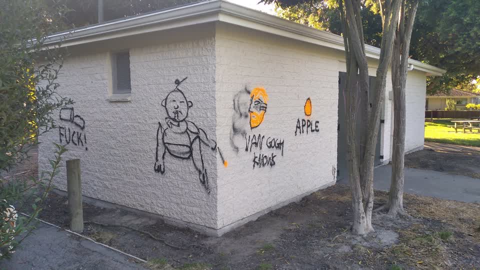 The photograph attached to this graffiti report