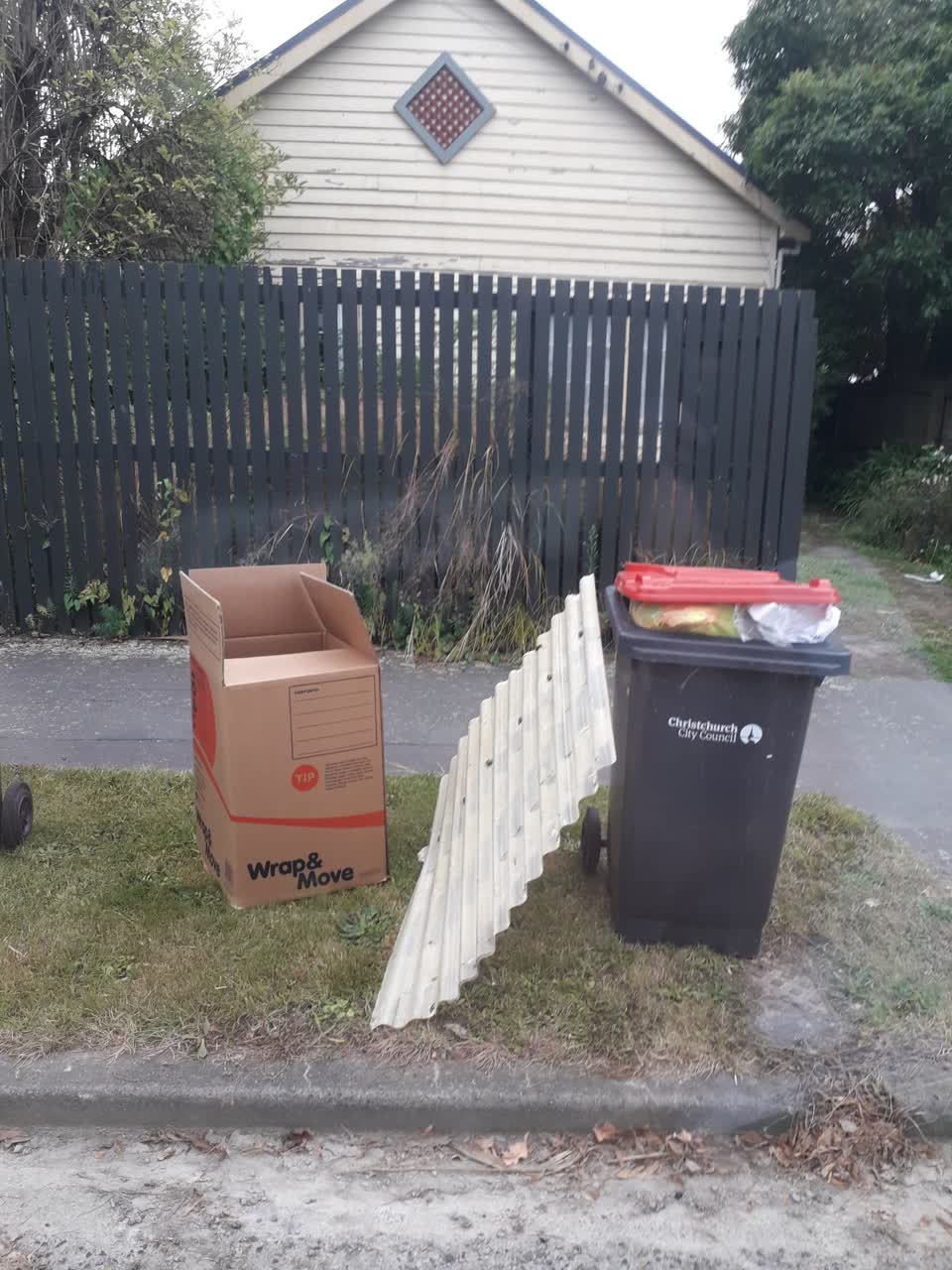 The photograph attached to this rubbish/recycling report