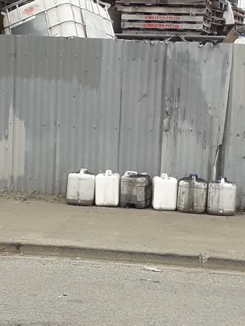 Rubbish/Recycling, a report photo