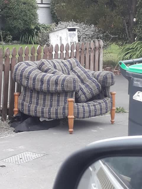 Rubbish/Recycling, a report photo