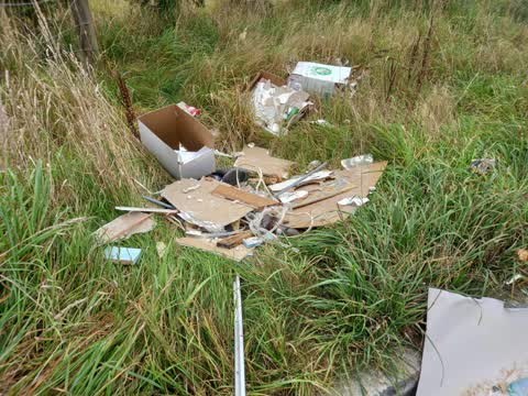 Rubbish/Recycling, a report photo