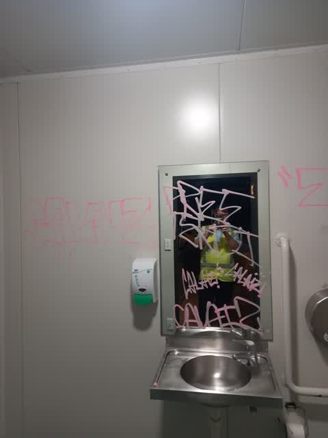 Graffiti, a report photo