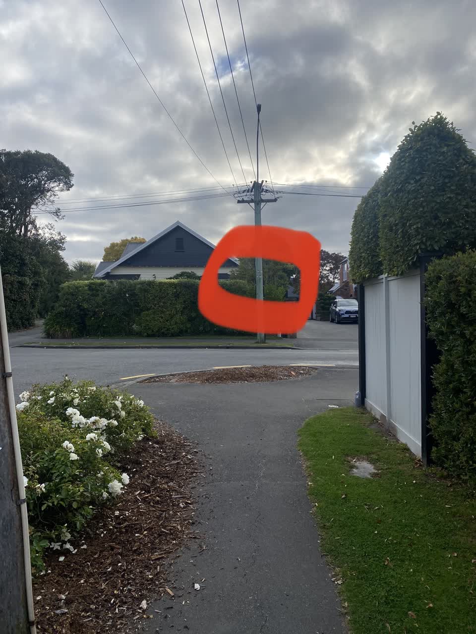 The photograph attached to this roading/streets report