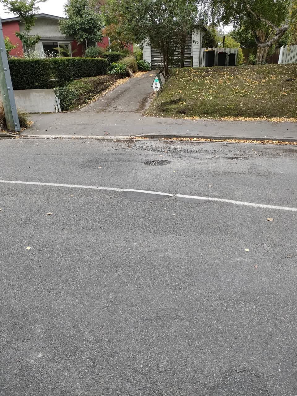 The photograph attached to this roading/streets report