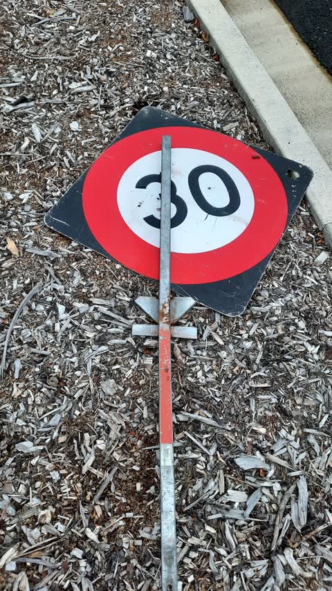Roading/Streets, a report photo