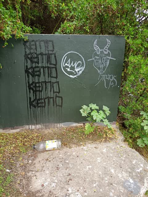 Graffiti, a report photo