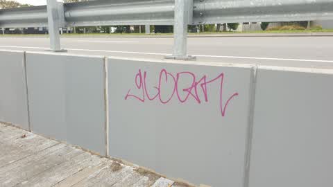 Graffiti, a report photo